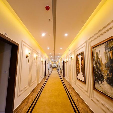 Pavilion Suites - Premium Aparthotel In Bahria Town ราวัลปินดี ภายนอก รูปภาพ
