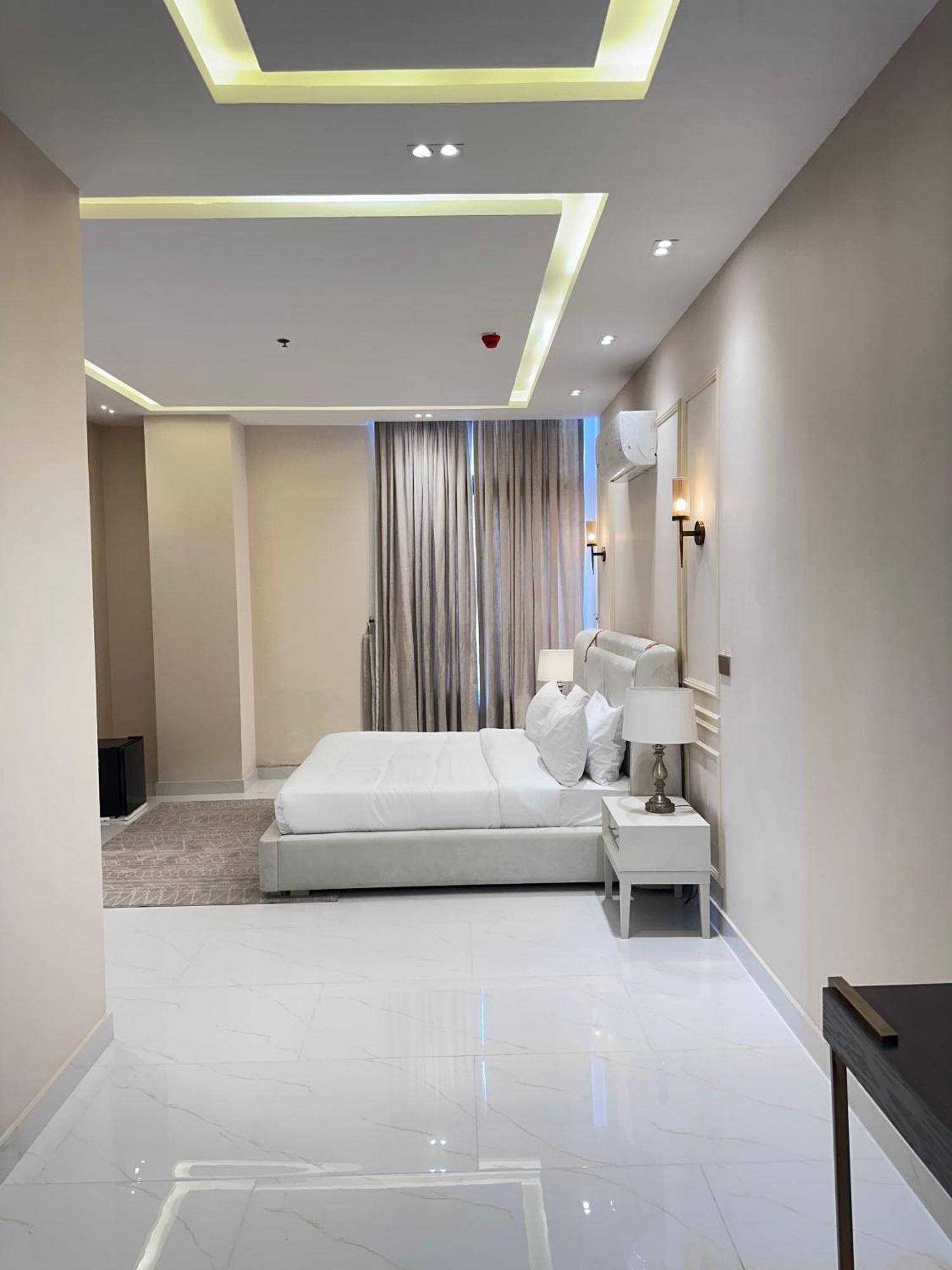 Pavilion Suites - Premium Aparthotel In Bahria Town ราวัลปินดี ภายนอก รูปภาพ