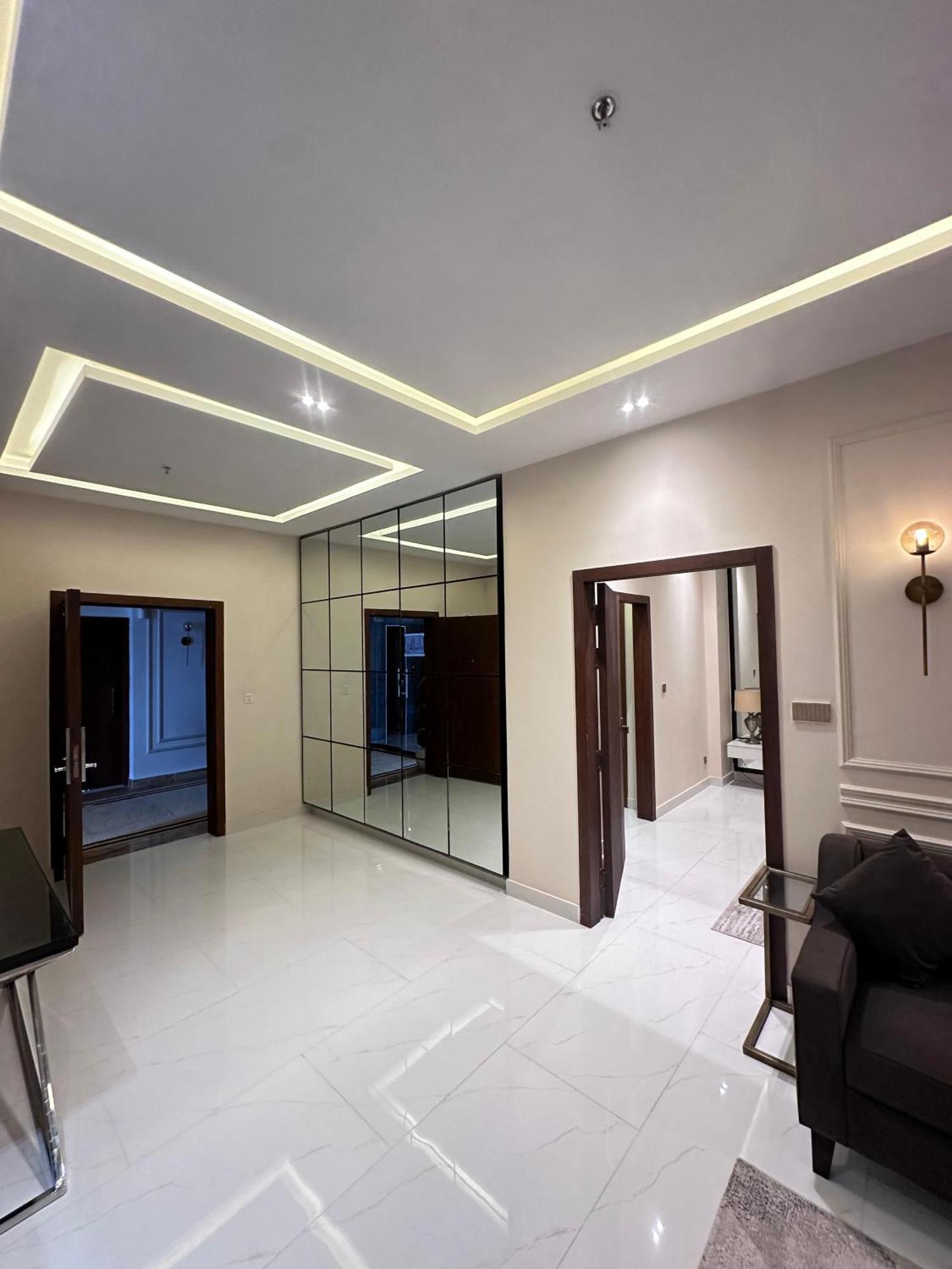 Pavilion Suites - Premium Aparthotel In Bahria Town ราวัลปินดี ภายนอก รูปภาพ