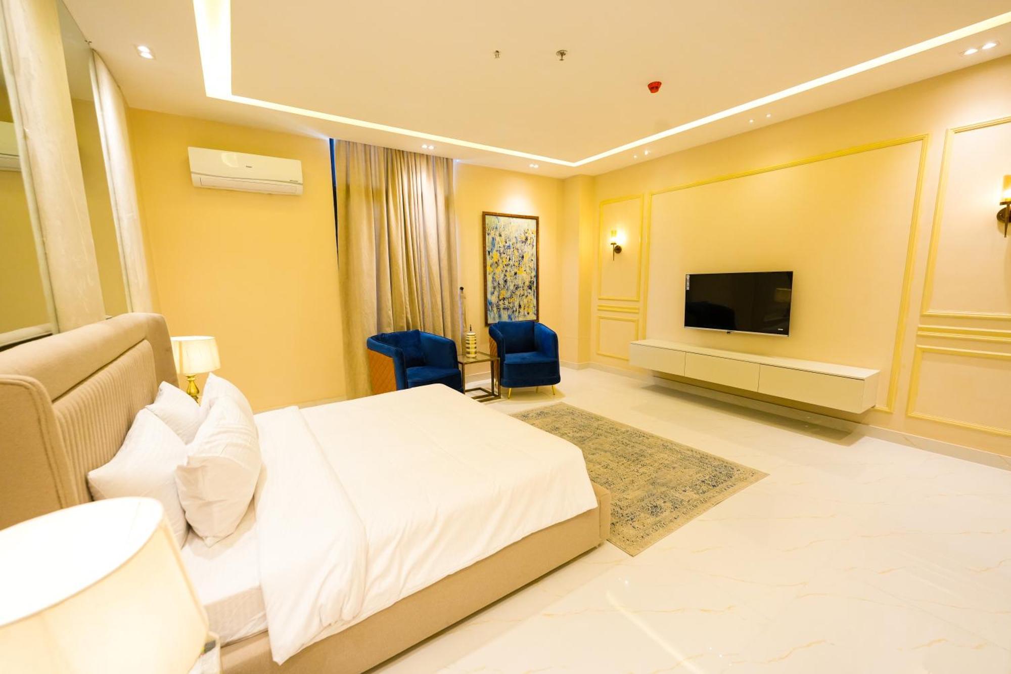 Pavilion Suites - Premium Aparthotel In Bahria Town ราวัลปินดี ภายนอก รูปภาพ