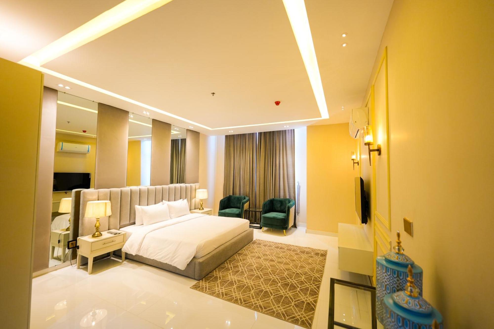 Pavilion Suites - Premium Aparthotel In Bahria Town ราวัลปินดี ภายนอก รูปภาพ