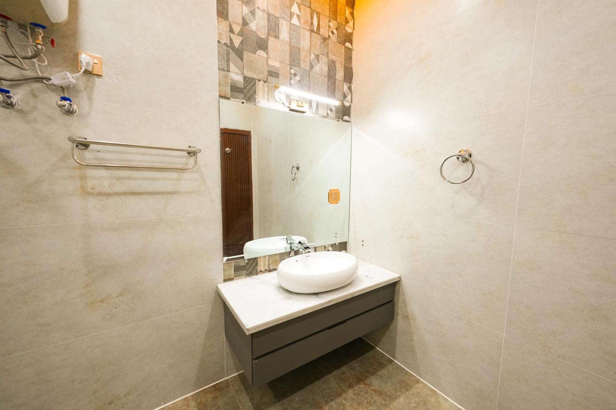 Pavilion Suites - Premium Aparthotel In Bahria Town ราวัลปินดี ภายนอก รูปภาพ